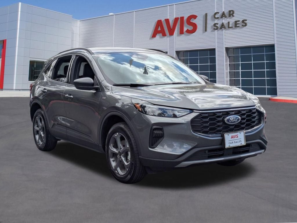 Thumbnail: 2025 Ford Escape - 3