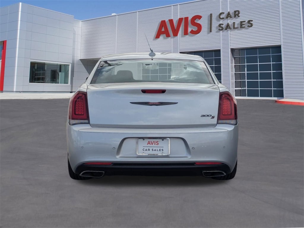 Thumbnail: 2022 Chrysler 300 - 7