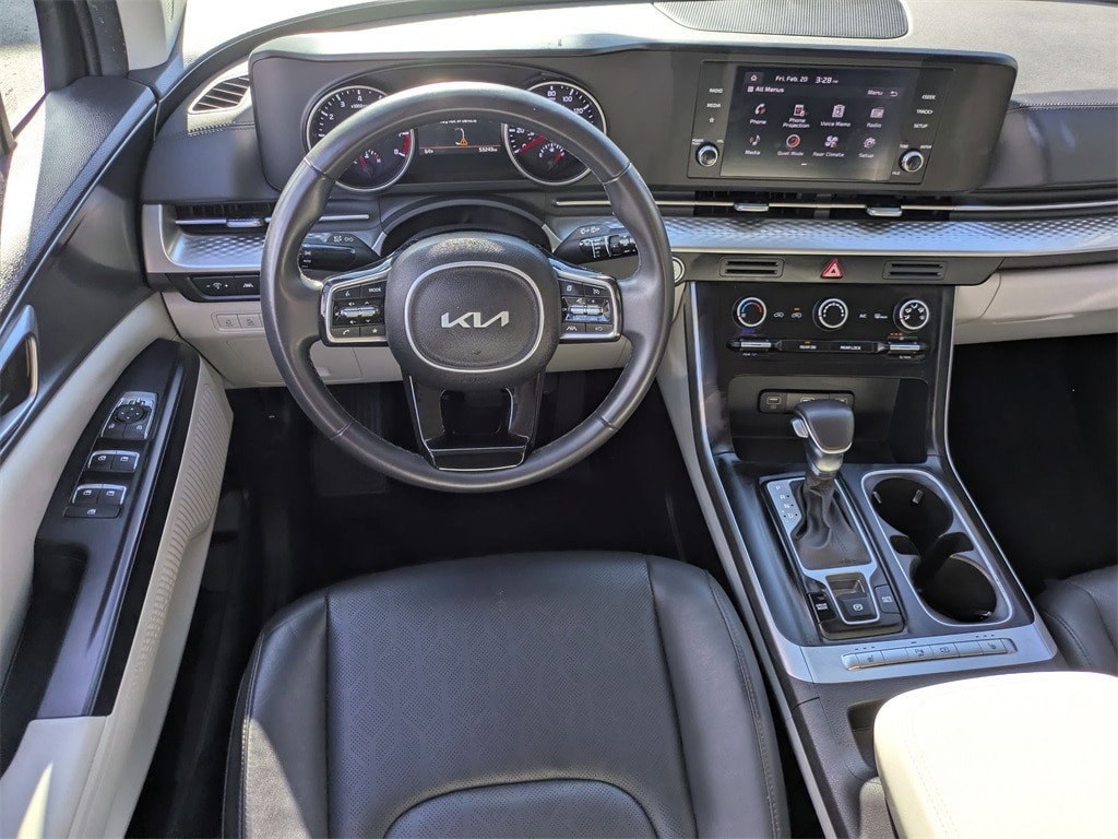 Thumbnail: 2024 Kia Carnival - 25