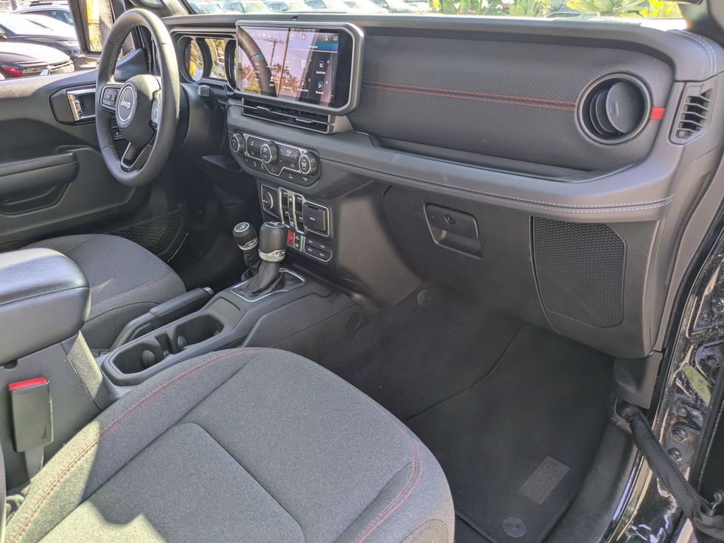 Thumbnail: 2025 Jeep Wrangler - 30