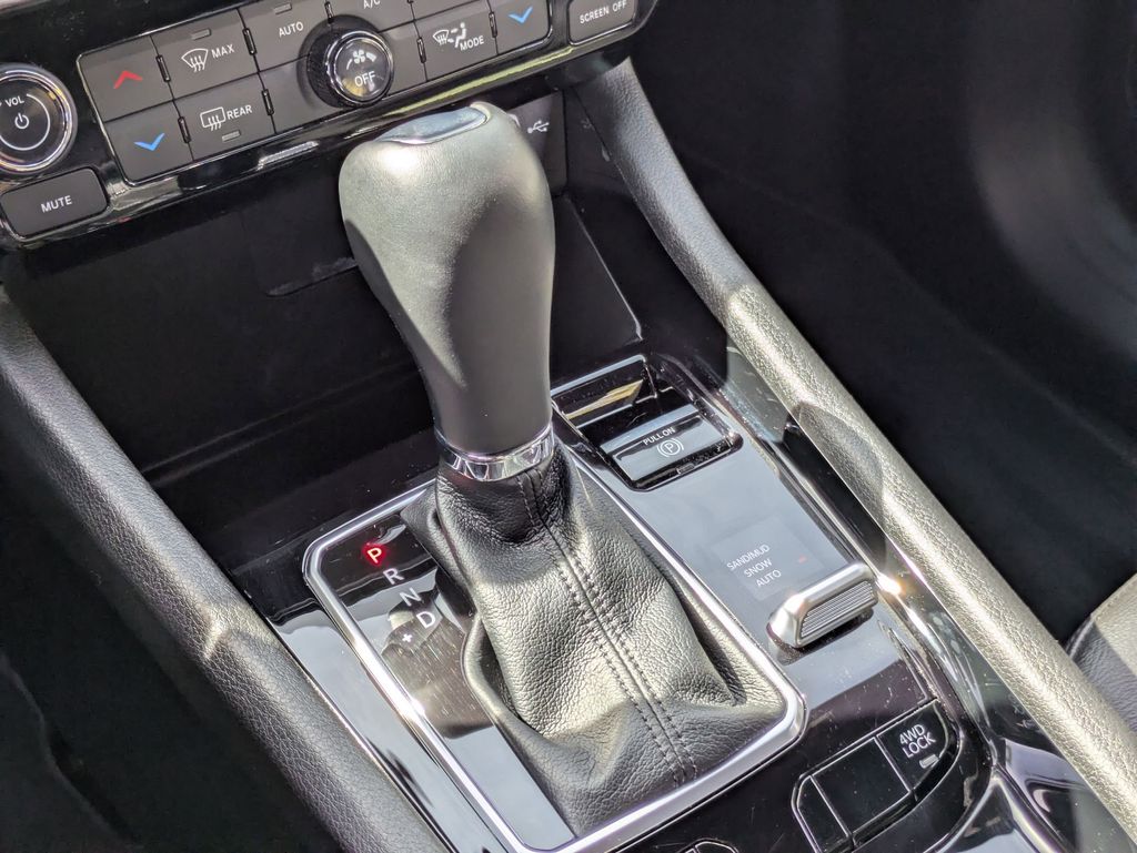 Thumbnail: 2025 Jeep Compass - 22