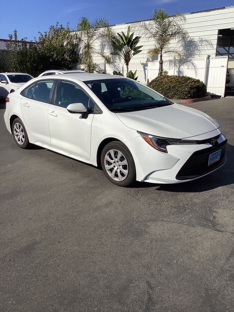 Thumbnail: 2025 Toyota Corolla - 3