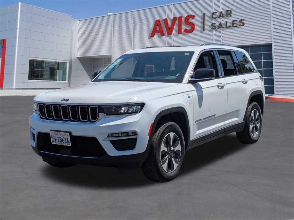 2023 Jeep Grand Cherokee 4xe Hero Image
