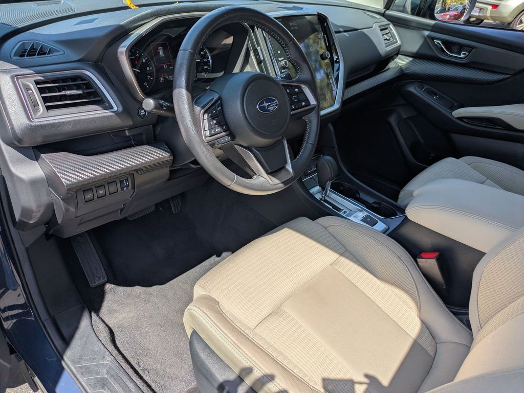 2025 Subaru Ascent Premium - Photo 17