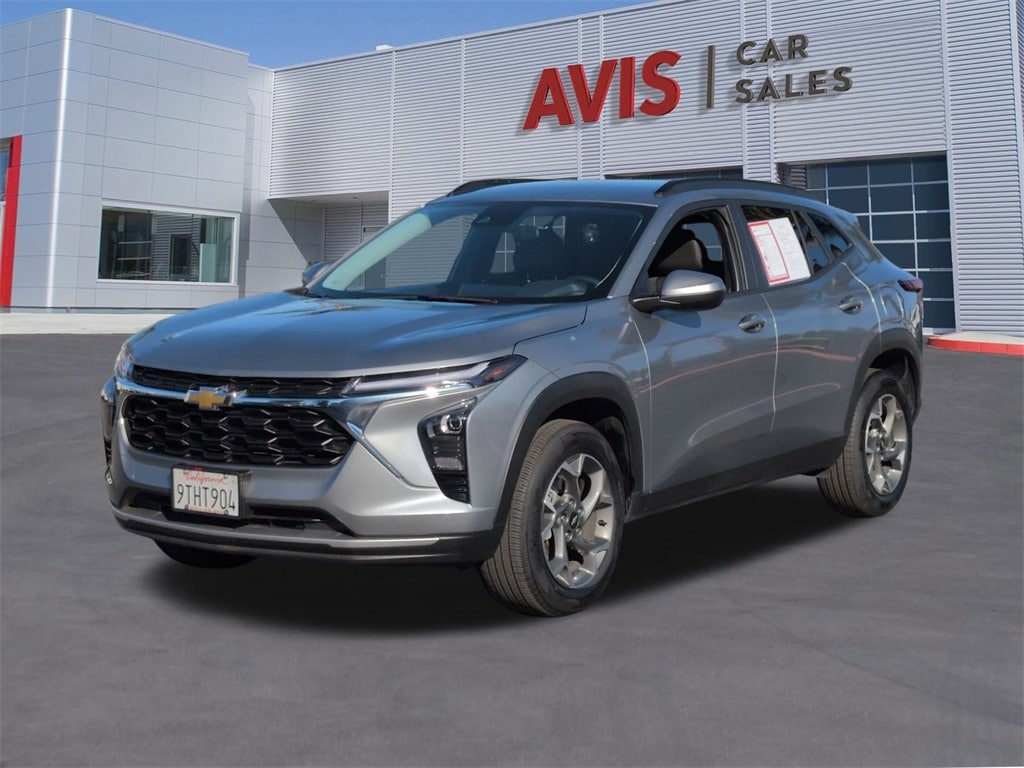 2025 Chevrolet Trax LT's photo
