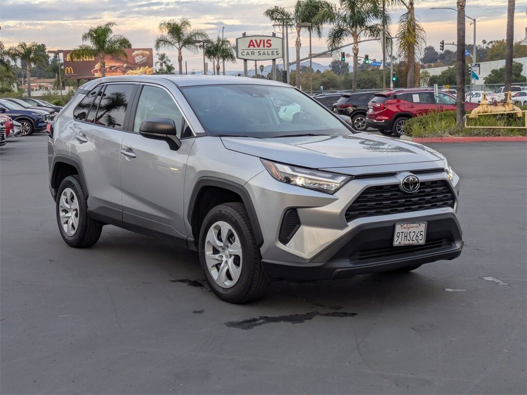 Thumbnail: 2025 Toyota RAV4 - 3