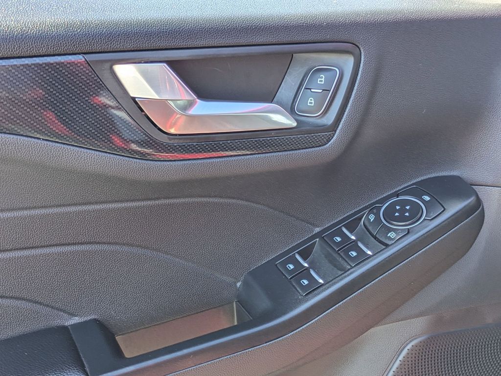 Thumbnail: 2025 Ford Escape - 16