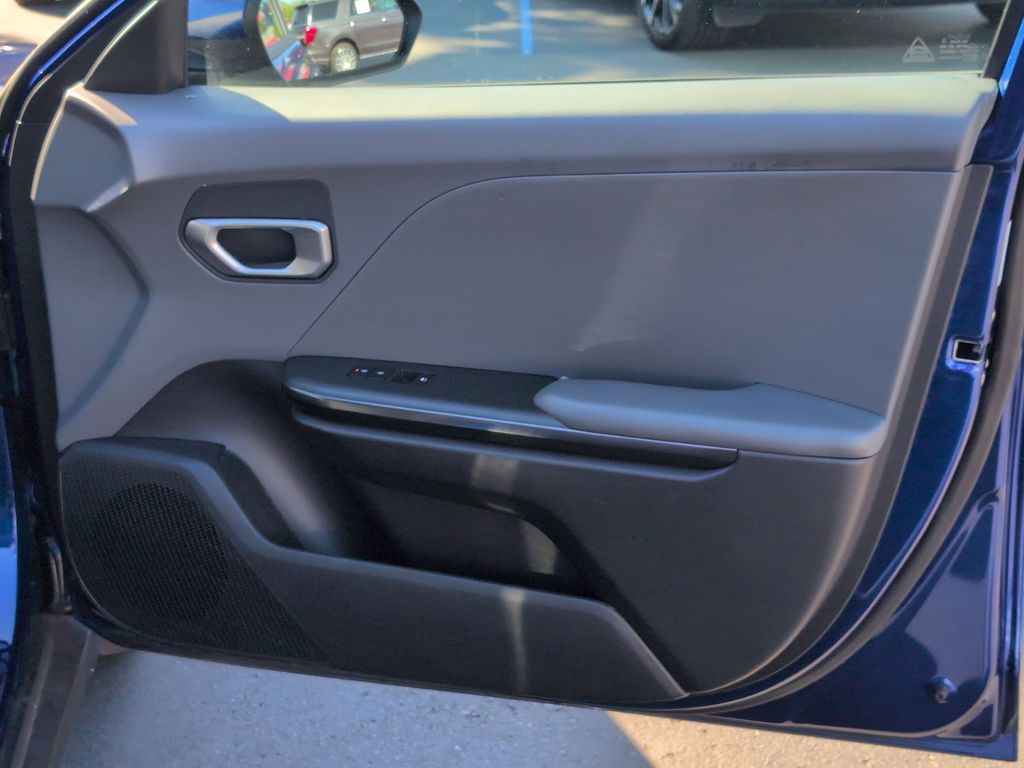 Thumbnail: 2025 Kia K4 - 33