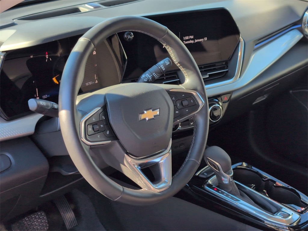 Thumbnail: 2025 Chevrolet Trax - 16