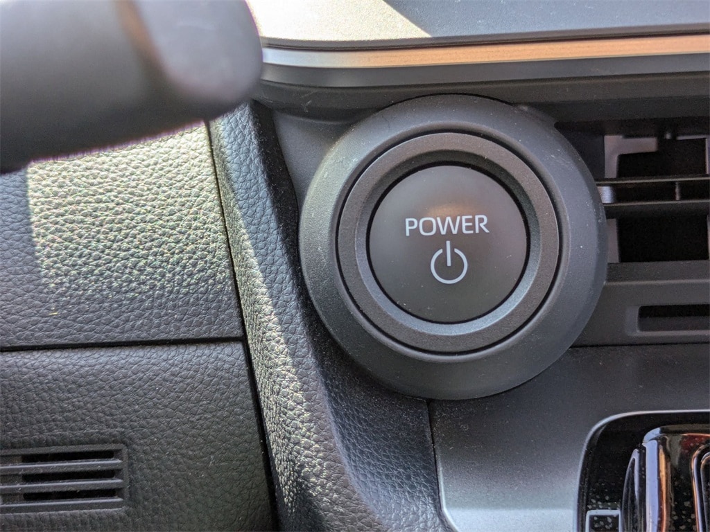 Thumbnail: 2025 Toyota Prius - 23