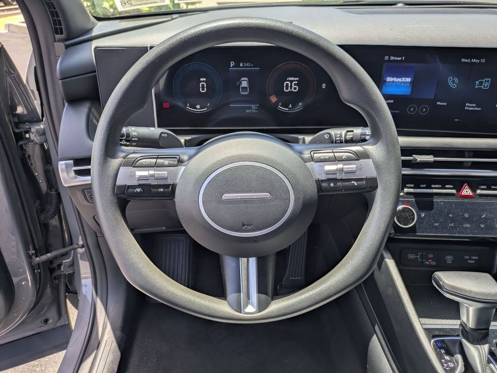 Thumbnail: 2025 Hyundai Santa Cruz - 18