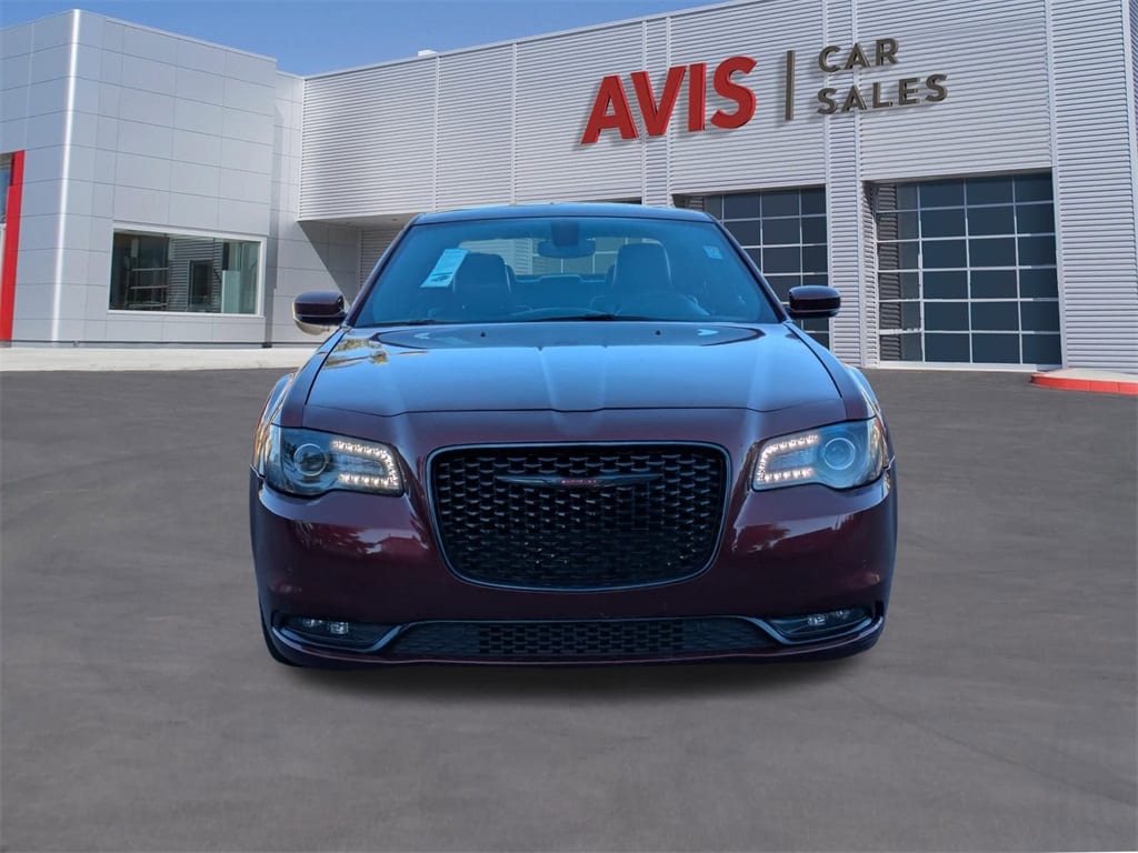Thumbnail: 2023 Chrysler 300 - 2