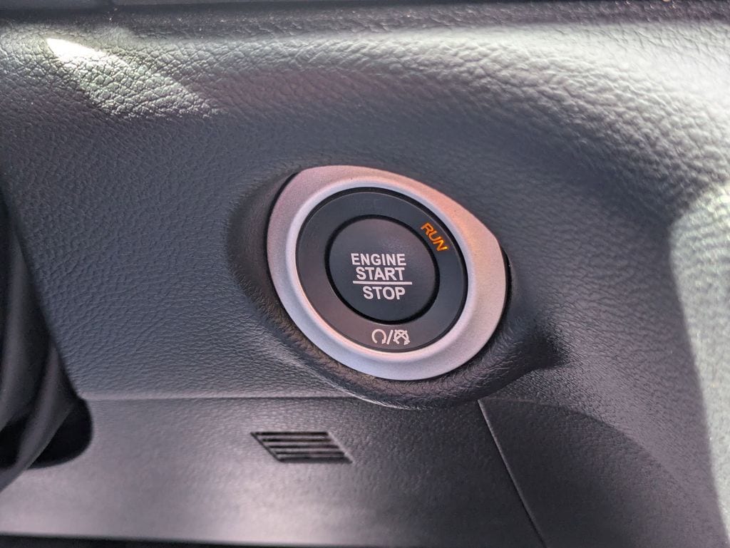 Thumbnail: 2025 Chrysler Pacifica - 24