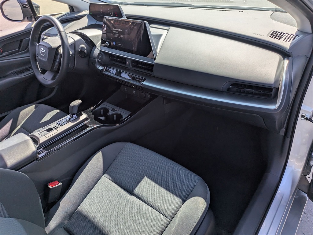 Thumbnail: 2025 Toyota Prius - 28