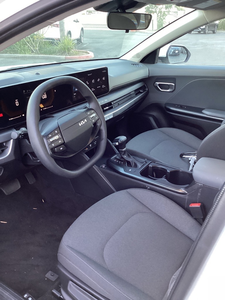 Thumbnail: 2025 Kia K4 - 10