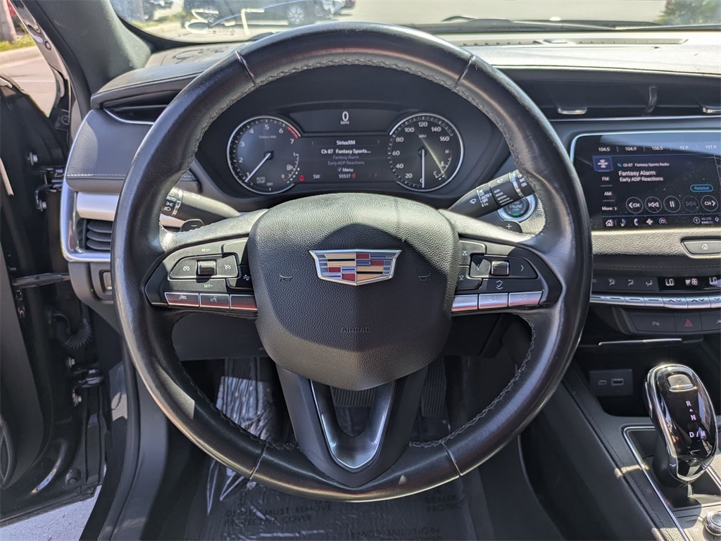 Thumbnail: 2023 Cadillac XT4 - 18