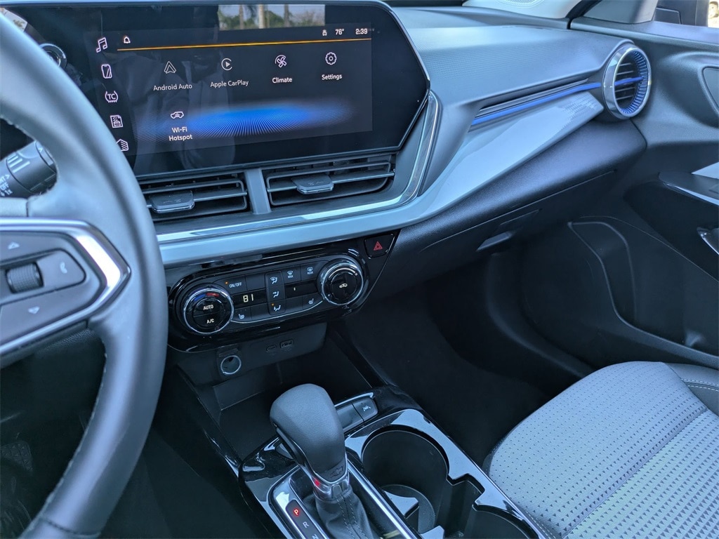 Thumbnail: 2025 Chevrolet Trax - 20