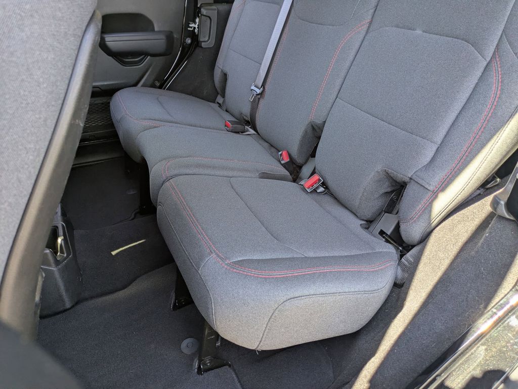 Thumbnail: 2025 Jeep Wrangler - 27