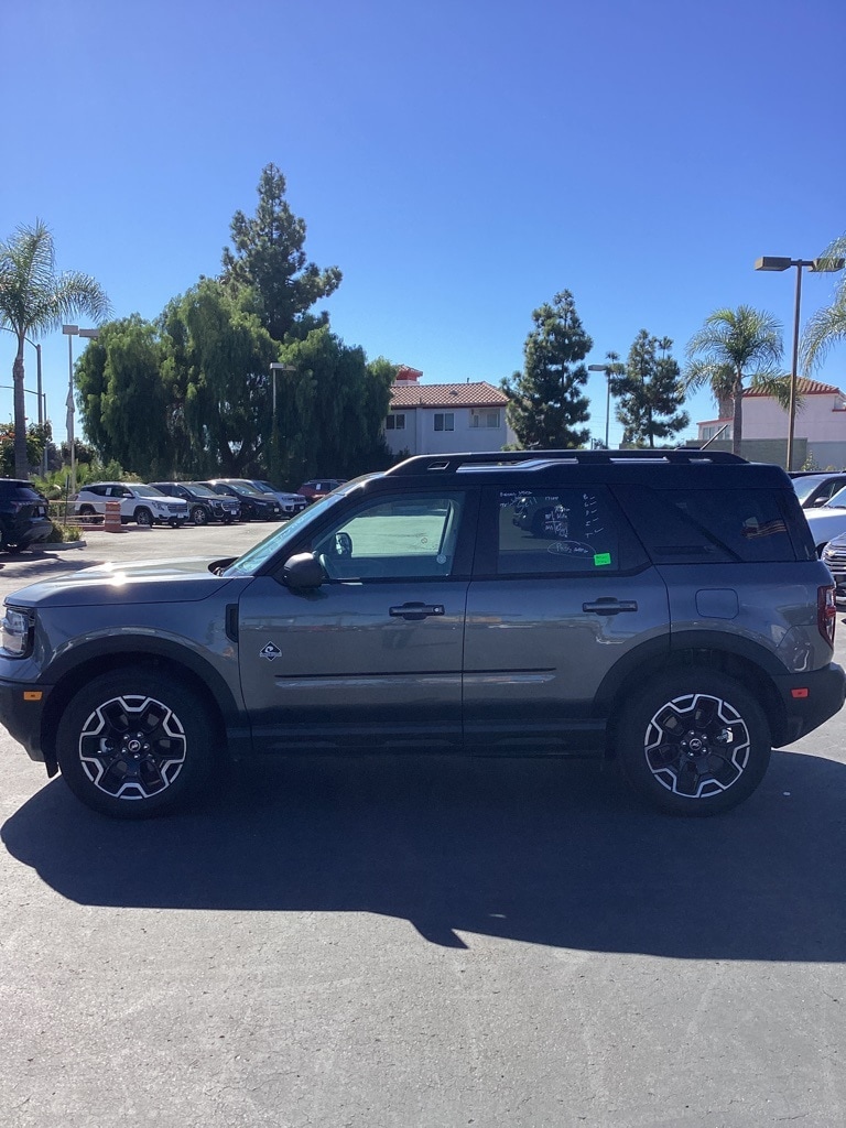 Thumbnail: 2025 Ford Bronco Sport - 6
