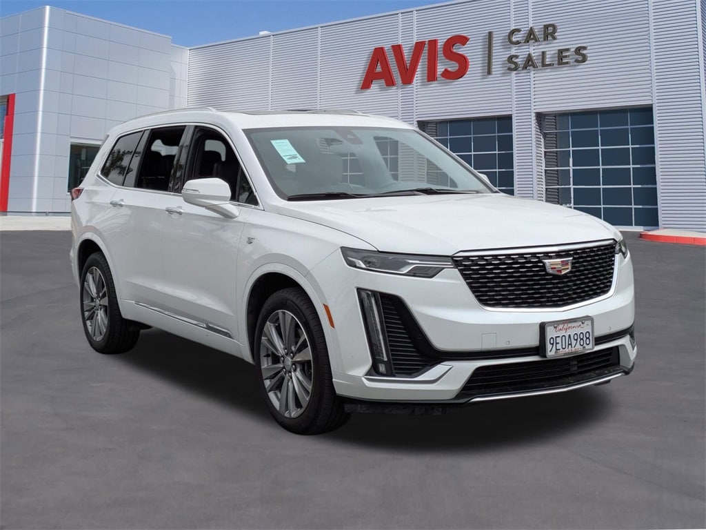 Thumbnail: 2023 Cadillac XT6 - 3