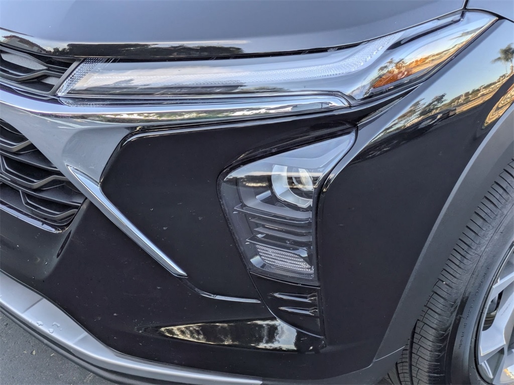 Thumbnail: 2025 Chevrolet Trax - 11