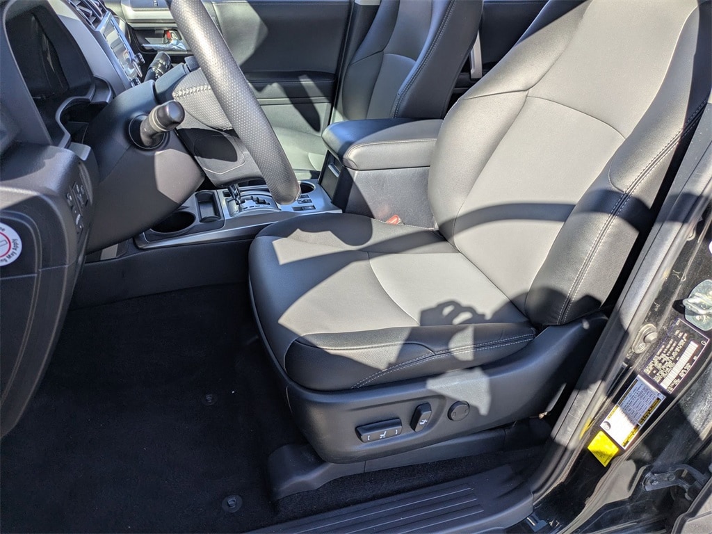 Thumbnail: 2024 Toyota 4Runner - 14