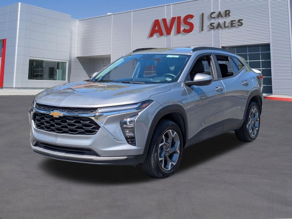 2025 Chevrolet Trax LT's photo