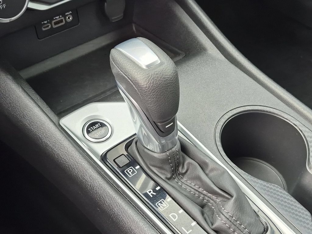 2025 Nissan Altima SV - Photo 20