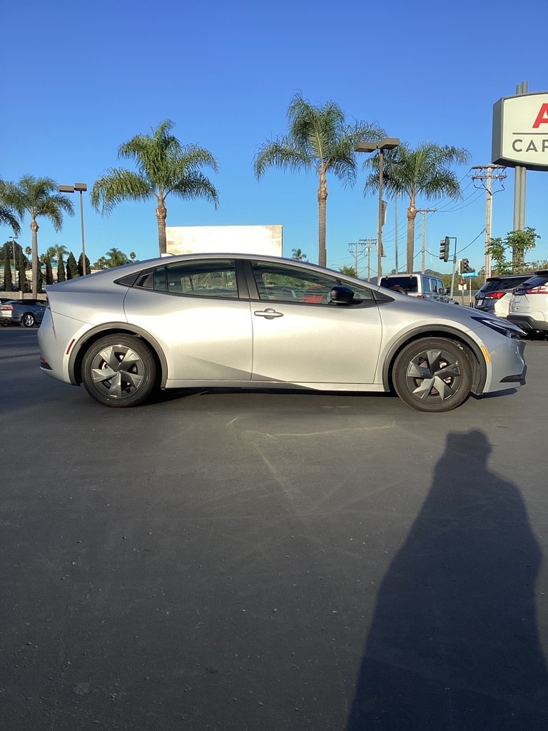 Thumbnail: 2025 Toyota Prius - 2