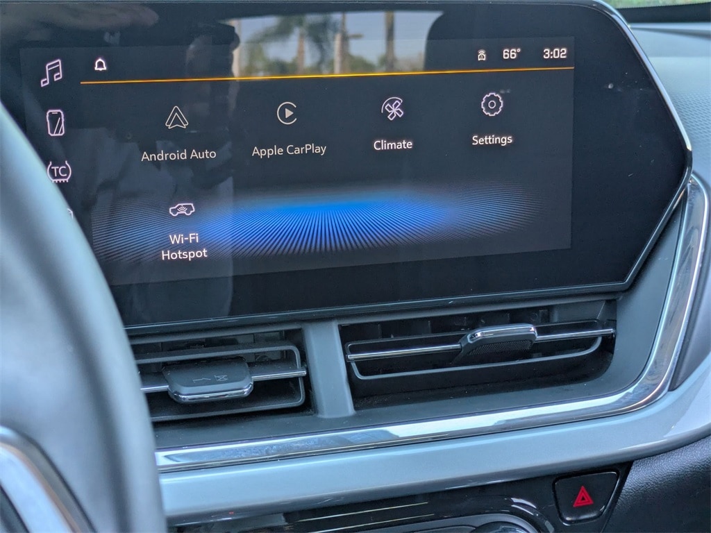 Thumbnail: 2025 Chevrolet Trax - 21