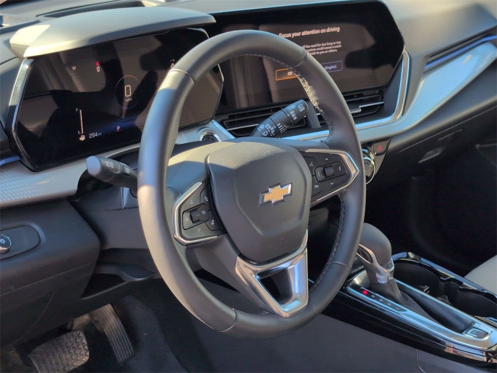 Thumbnail: 2025 Chevrolet Trax - 16