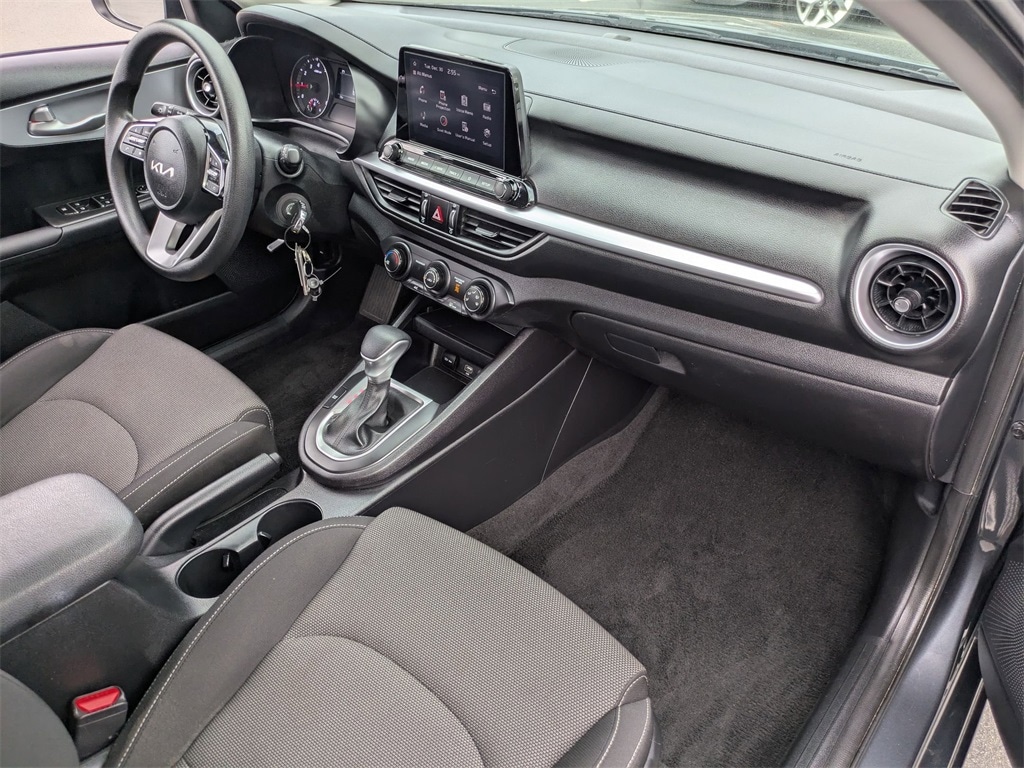 Thumbnail: 2024 Kia Forte - 29