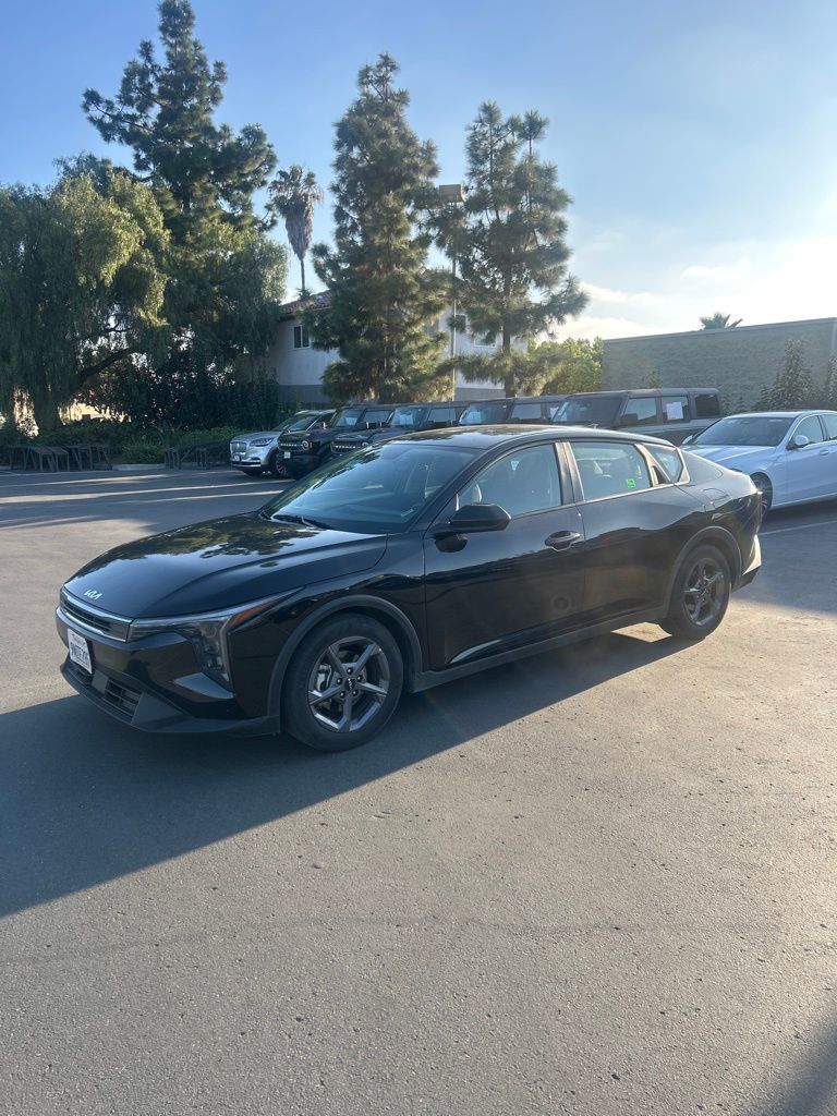 Thumbnail: 2025 Kia K4 - 1