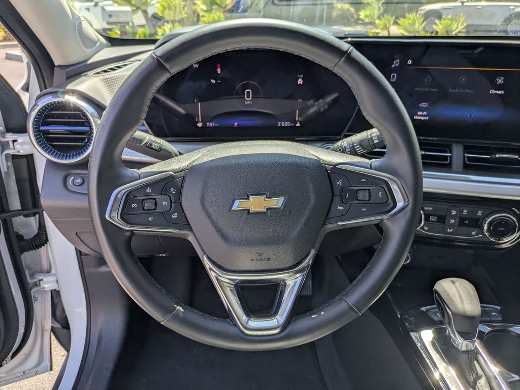 Thumbnail: 2025 Chevrolet Trax - 18