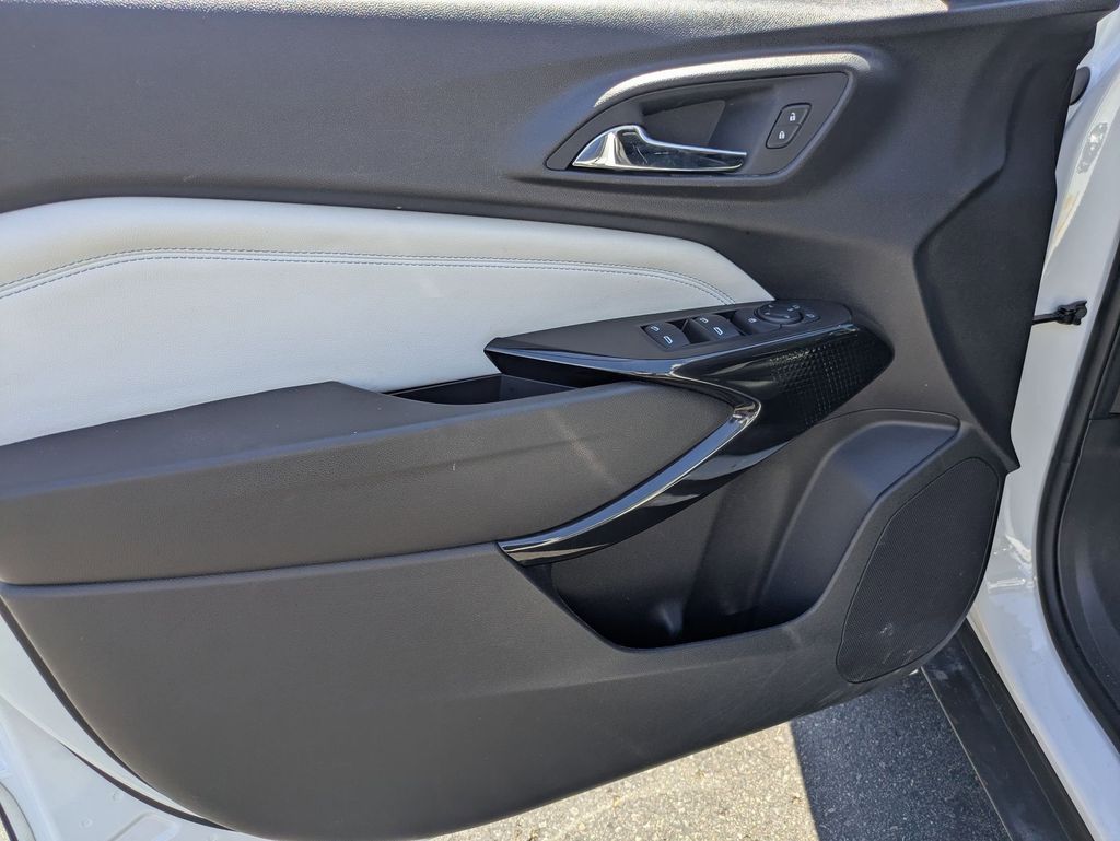 Thumbnail: 2025 Chevrolet Trax - 15