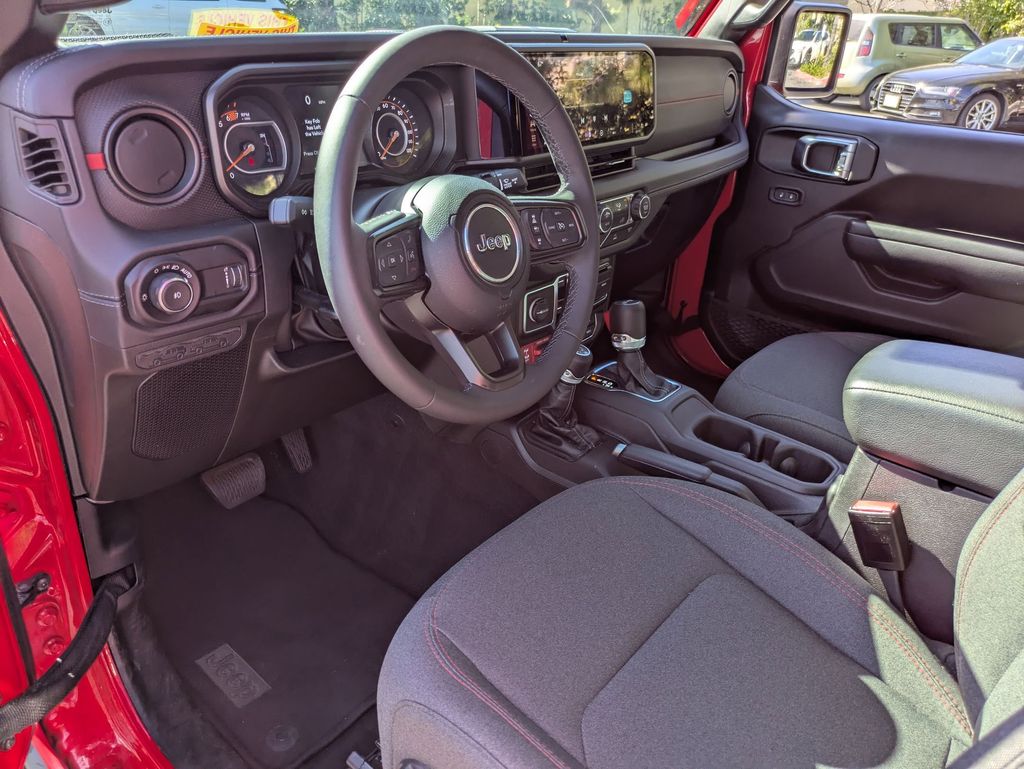 Thumbnail: 2025 Jeep Wrangler - 17