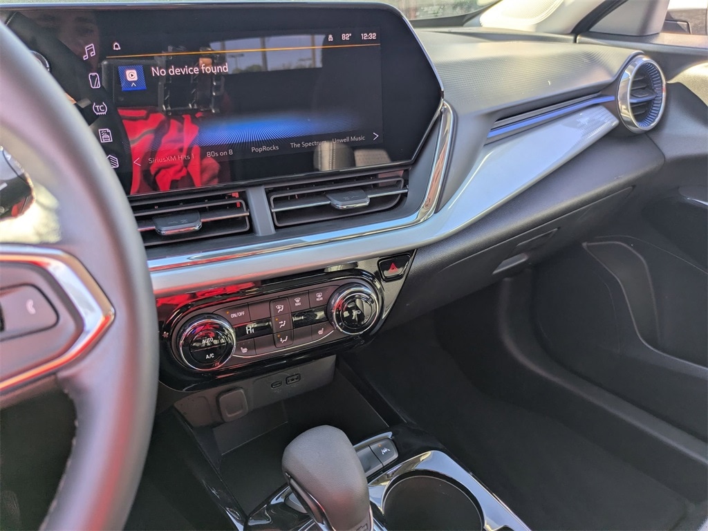 Thumbnail: 2025 Chevrolet Trax - 20