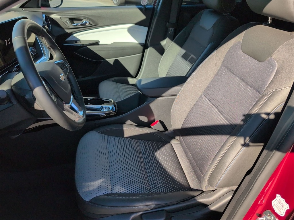 Thumbnail: 2025 Chevrolet Trax - 14