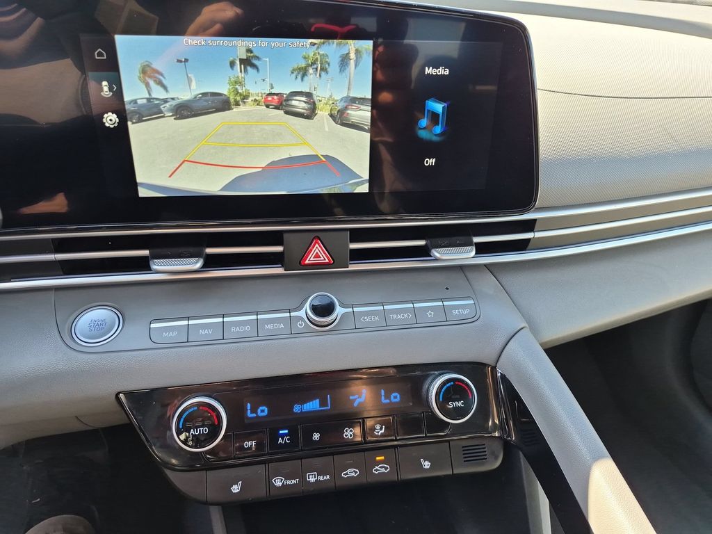 Thumbnail: 2025 Hyundai Elantra - 19