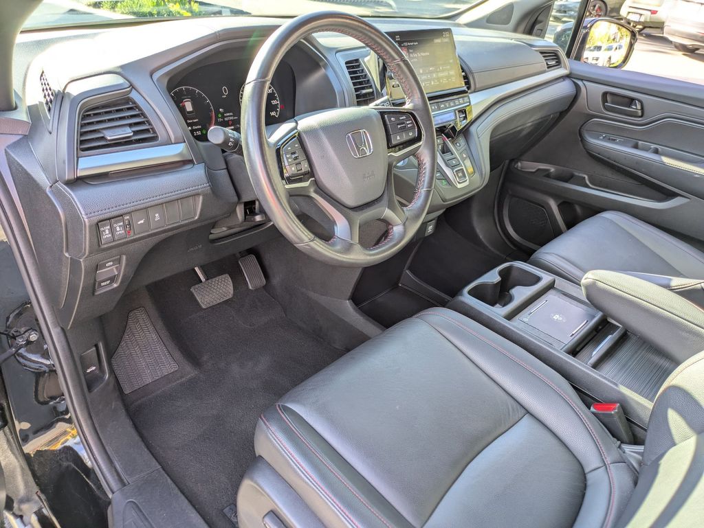 Thumbnail: 2025 Honda Odyssey - 17