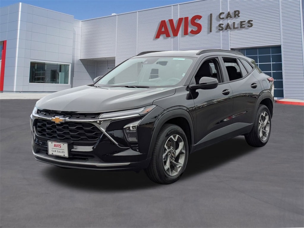 2025 Chevrolet Trax LT's photo