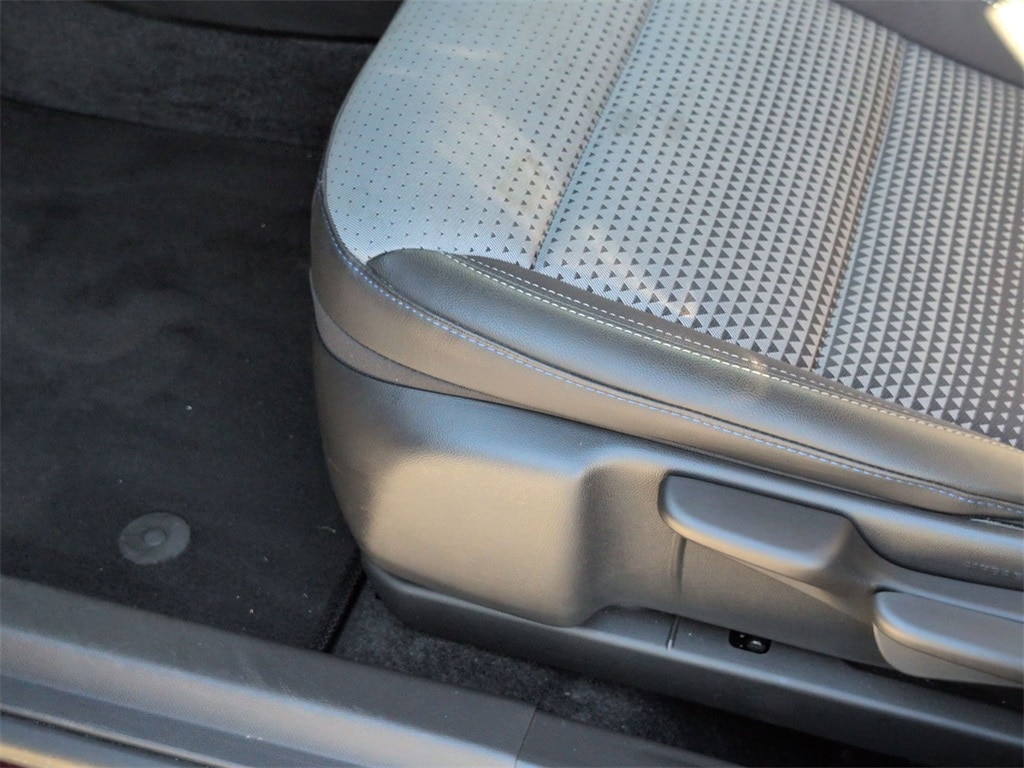 Thumbnail: 2025 Chevrolet Trax - 18