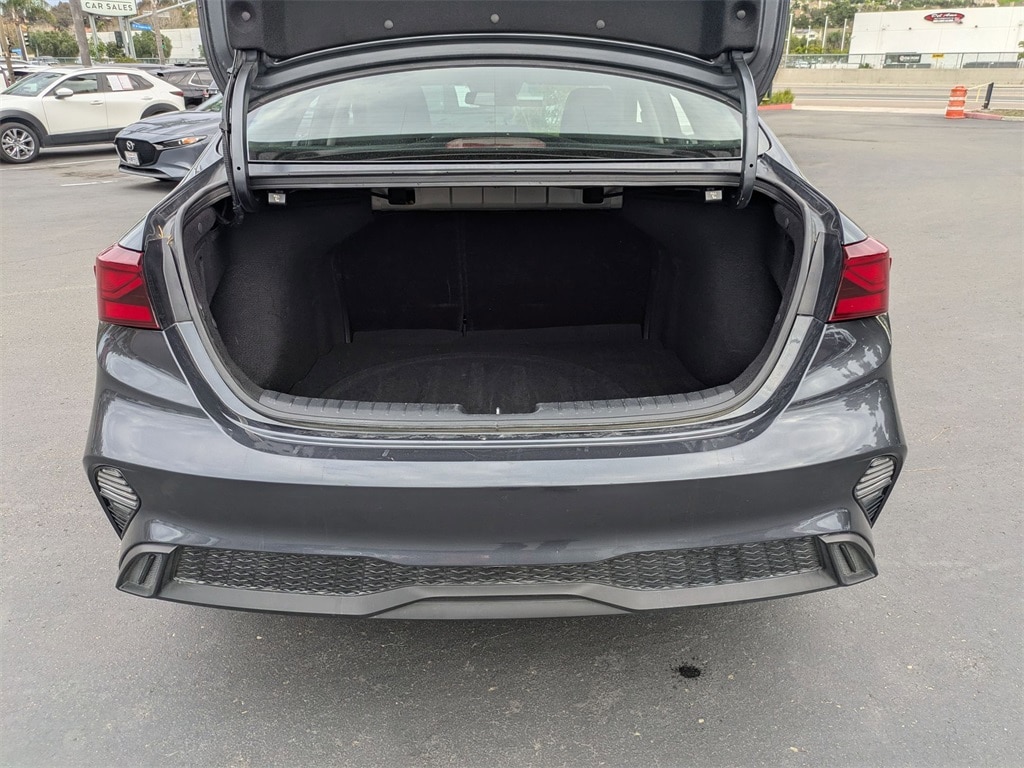 Thumbnail: 2024 Kia Forte - 30