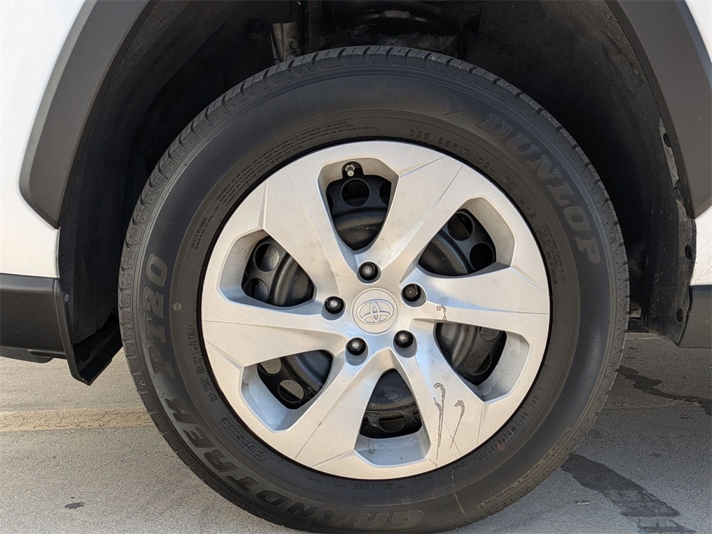 Thumbnail: 2024 Toyota RAV4 - 31