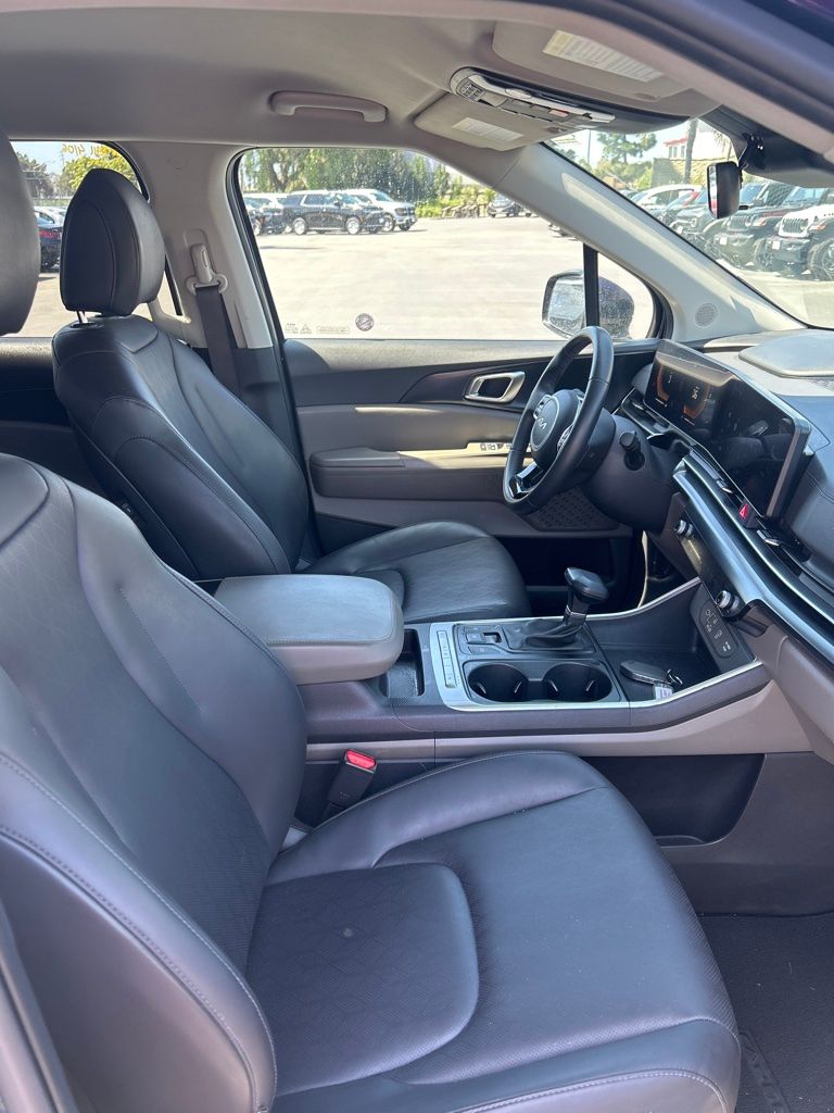 Thumbnail: 2025 Kia Carnival - 14