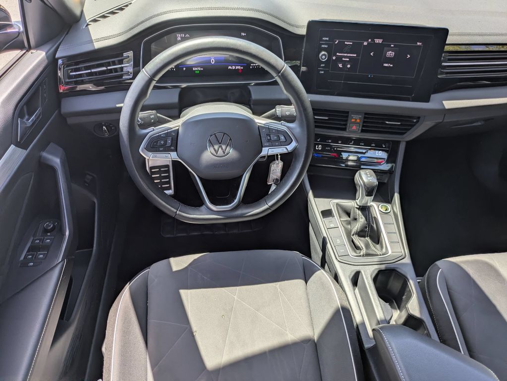 Thumbnail: 2025 Volkswagen Jetta - 25