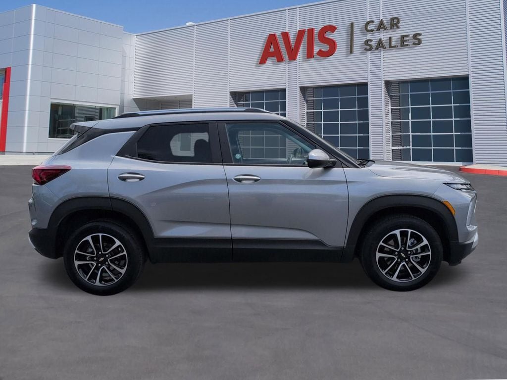 Thumbnail: 2025 Chevrolet TrailBlazer - 5