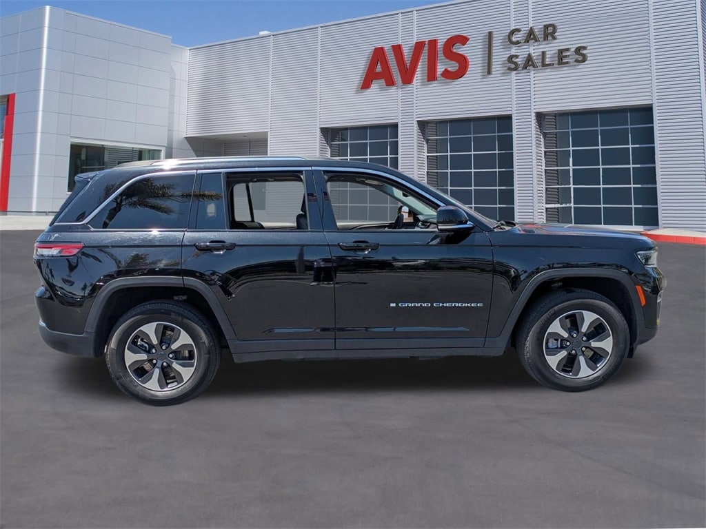 Thumbnail: 2023 Jeep Grand Cherokee - 5