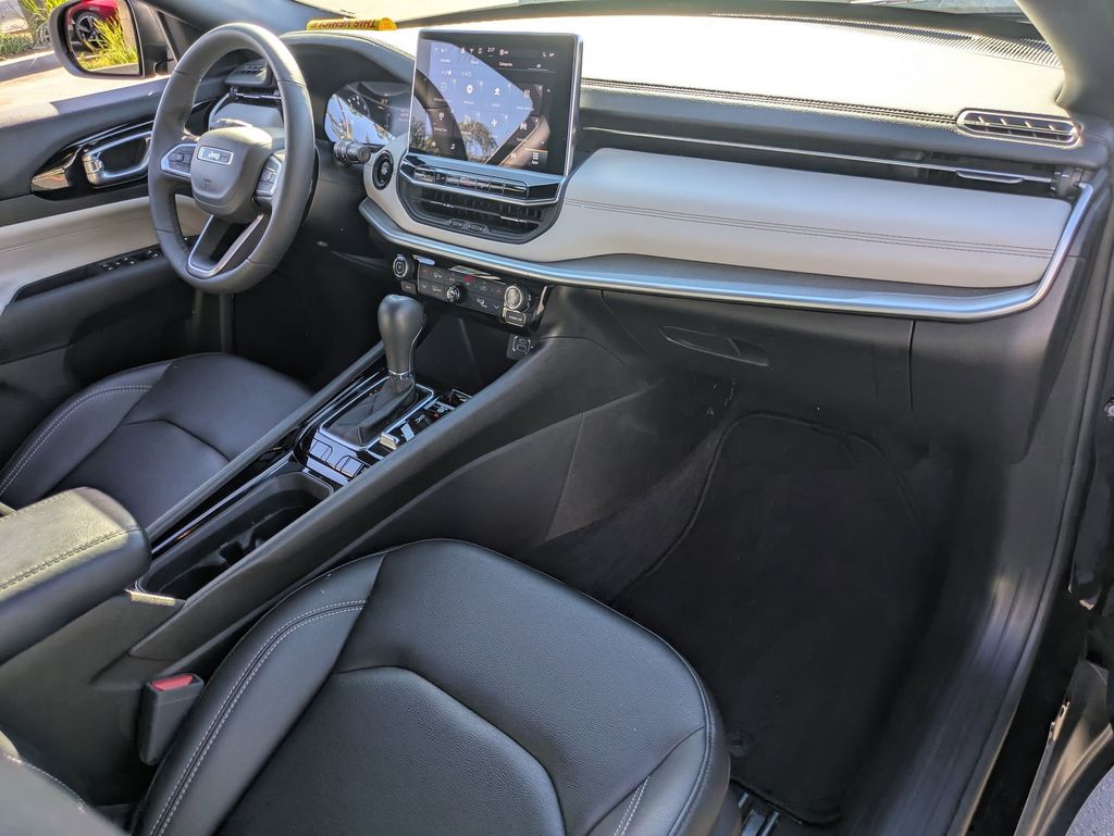 Thumbnail: 2025 Jeep Compass - 30