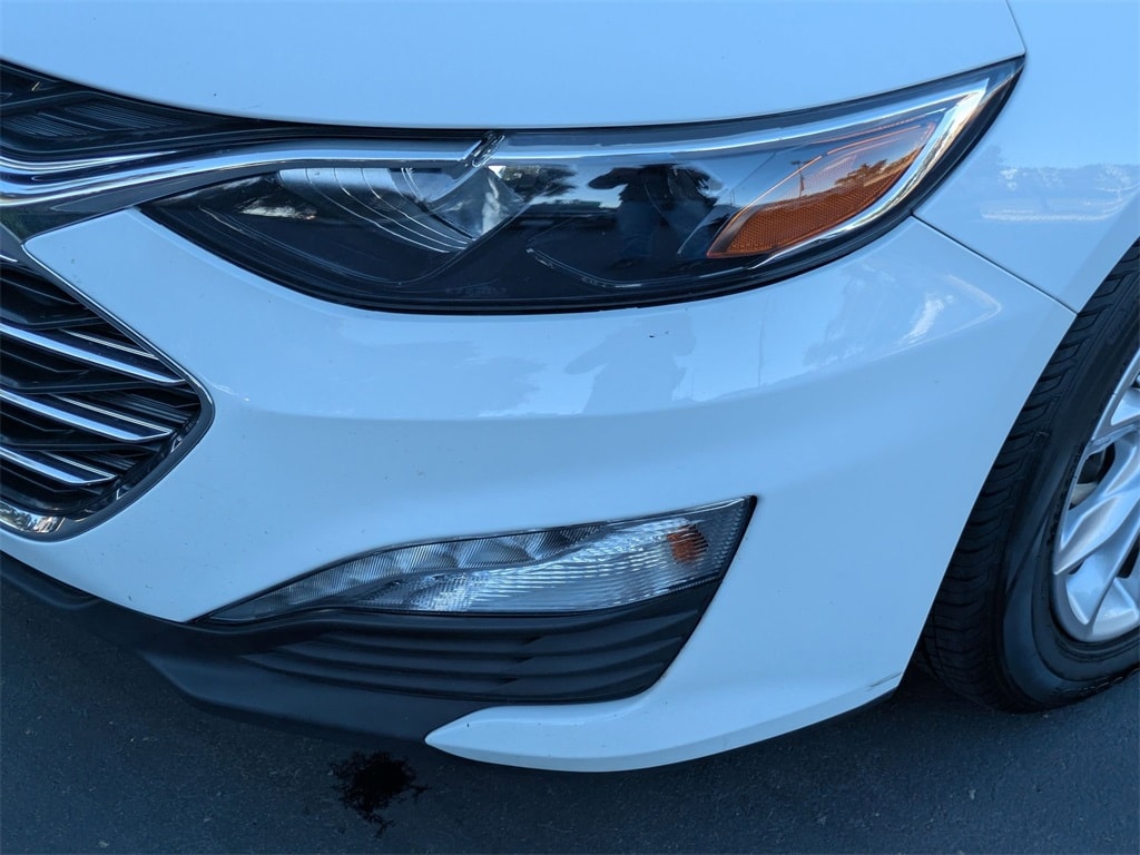 Thumbnail: 2023 Chevrolet Malibu - 11